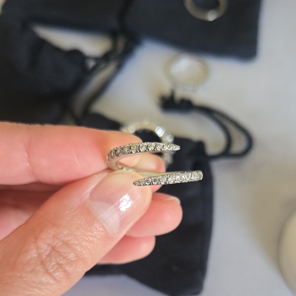 Elegant Silver Rings Set - Picture 3 of 6